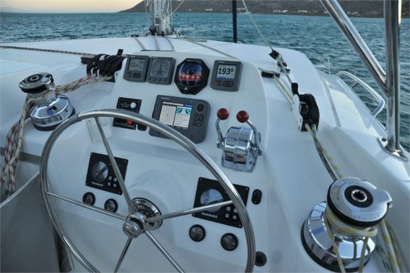 Book yachts online - False - Leopard 44 (4Cab) - La Luna (Radazul) - rent