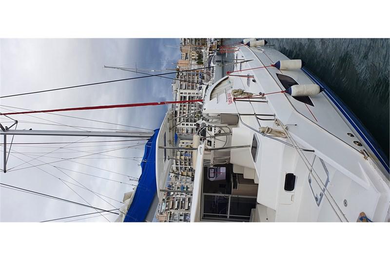 Book yachts online - False - Leopard 44 (4Cab) - La Luna (Radazul) - rent