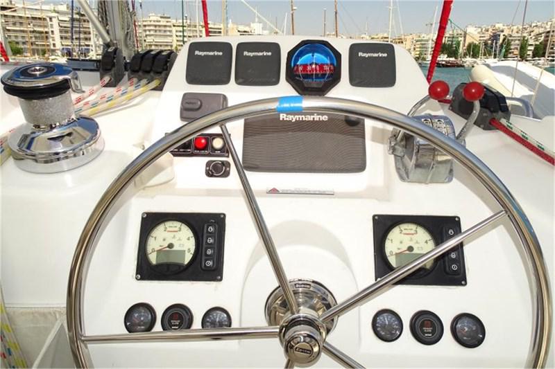 Book yachts online - False - Leopard 44 (4Cab) - La Luna (Radazul) - rent