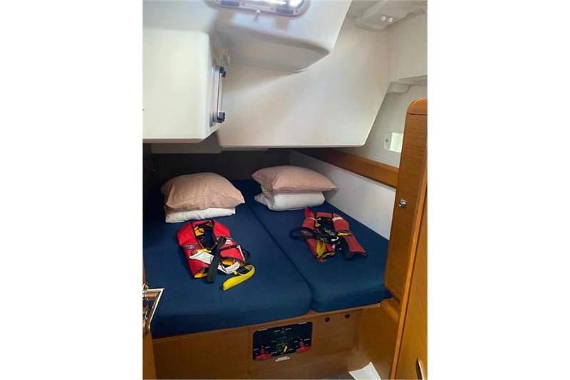 Book yachts online - False - Sun Odyssey 519 (5Cab) - Alboran Pacharán (Radazul) - rent