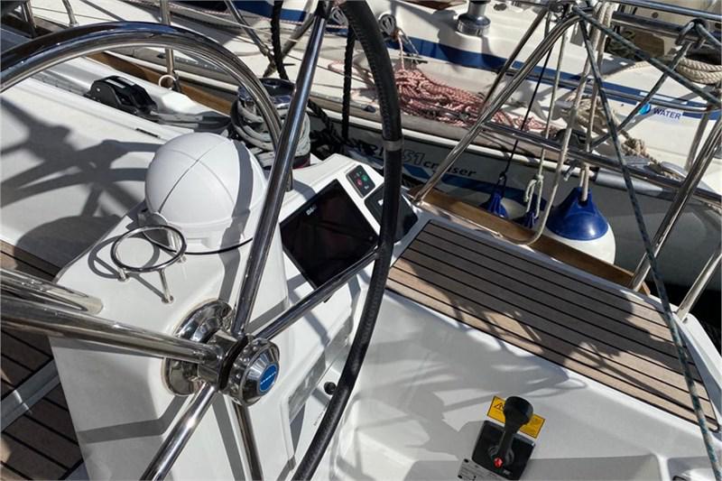 Book yachts online - False - Sun Odyssey 519 (5Cab) - Alboran Pacharán (Mallorca/La Lonja) - rent