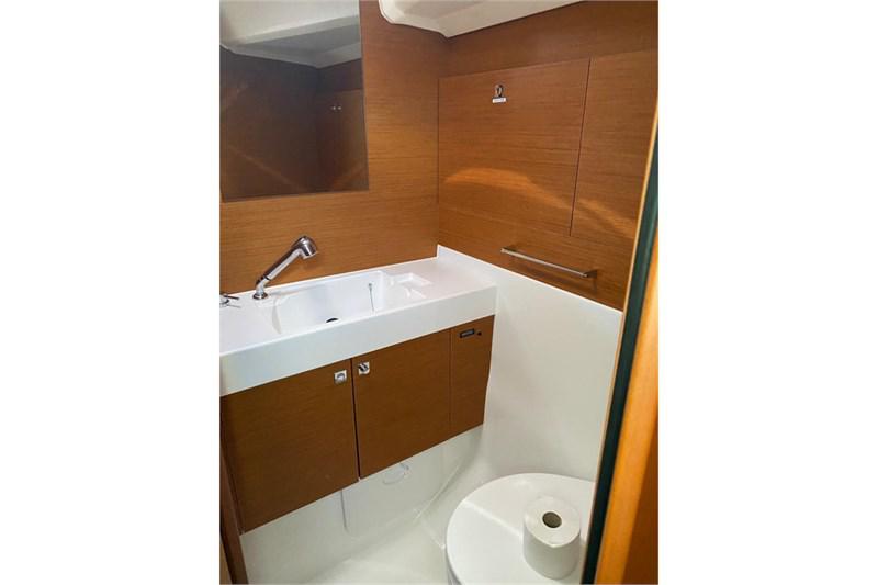 Book yachts online - False - Sun Odyssey 519 (5Cab) - Alboran Pacharán (Mallorca/La Lonja) - rent