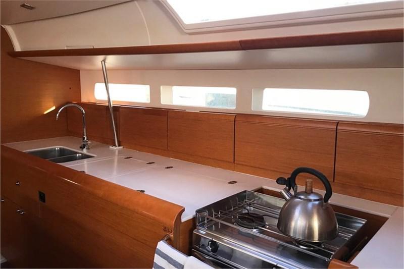 Book yachts online - False - Sun Odyssey 519 (5Cab) - Alboran Bourbon (Mallorca/La Lonja) - rent