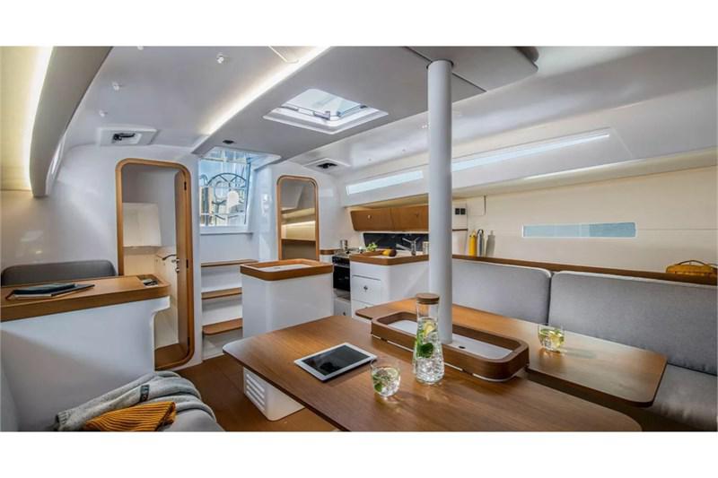 Book yachts online - False - First 36 (3Cab) - Katina - rent
