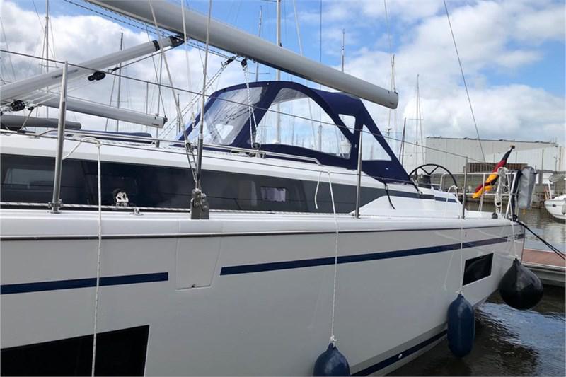 Book yachts online - False - Bavaria C38 (3Cab) - Summertime - rent
