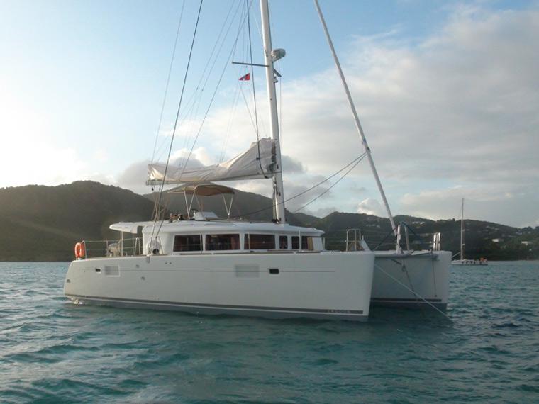 Book yachts online - catamaran - Lagoon 450 - Eva - rent