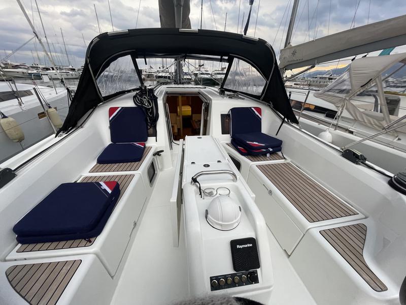 Book yachts online - sailboat - Sun Odyssey 410 - Ariel - rent