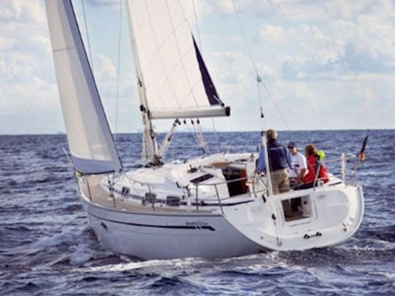 Book yachts online - sailboat - Bavaria 37 - Alexandros 1 - rent