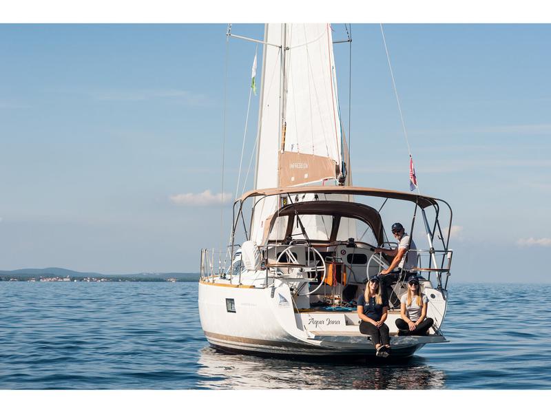 Book yachts online - sailboat - Elan Impression 40 - AQUA JANA with A/C - rent