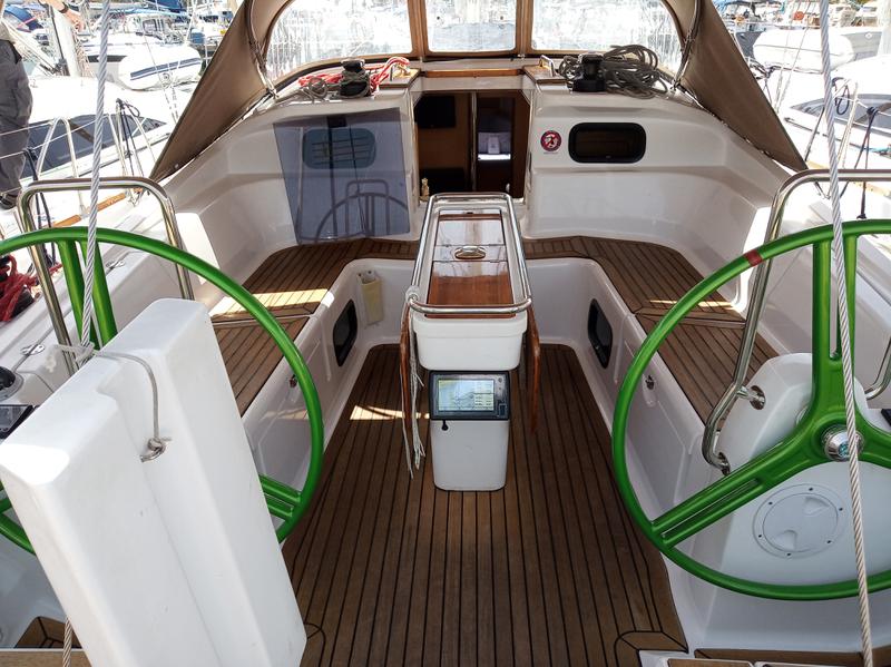 Book yachts online - sailboat - Elan Impression 444 - Marijana 48 with A/C - rent