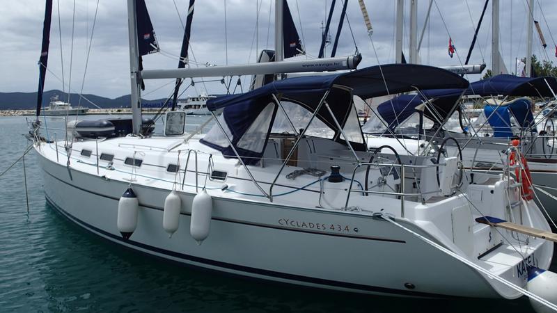 Book yachts online - sailboat - Cyclades 43.4 - Kate I - rent
