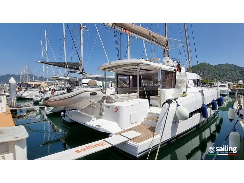 Book yachts online - catamaran - Bali 4.3 - Caparbio - A/C WM Generator - rent
