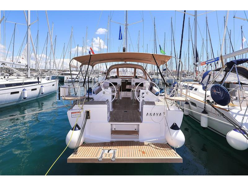 Book yachts online - sailboat - Elan 45.1 Impression - Anaya - rent