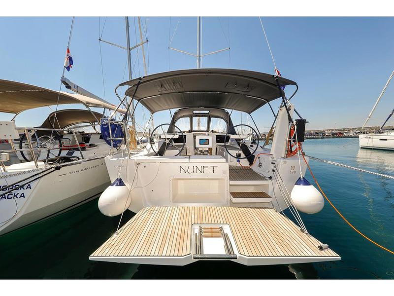 Book yachts online - sailboat - Dufour 390 Grand Large - Nunet - rent