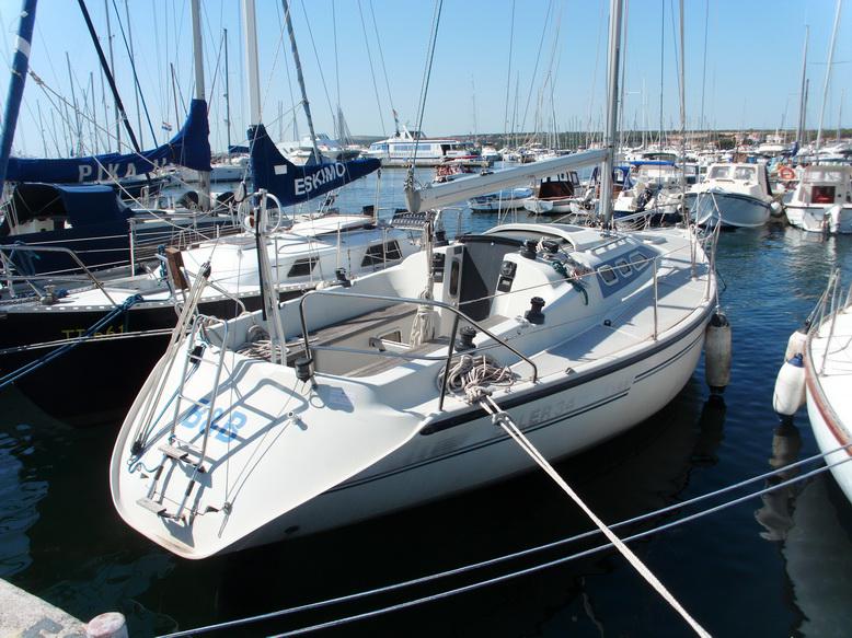 Book yachts online - sailboat - Dehler 34 - B&amp;B - rent