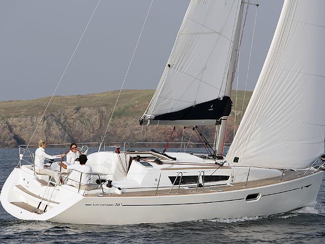 Book yachts online - sailboat - Sun Odyssey 36i/2 cbs - EC- 36I-09-G - rent