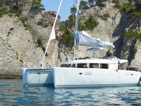 Book yachts online - catamaran - Lagoon 450 FLY - CL- L45-19-CR - rent