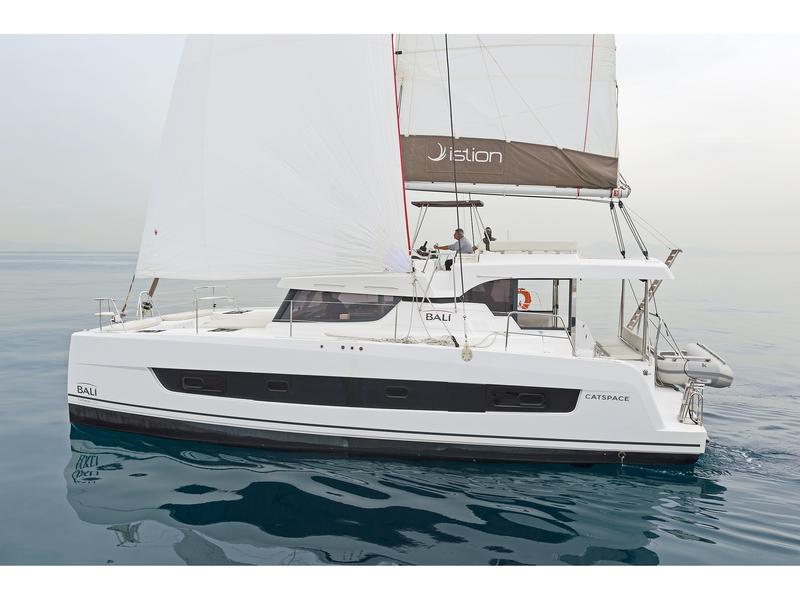 Book yachts online - catamaran - Bali Catspace - MEDITEO - rent