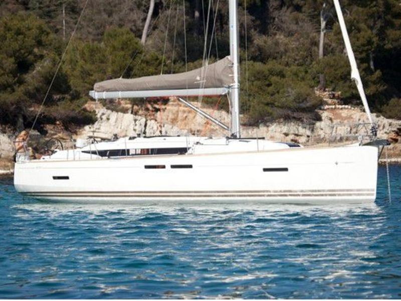 Book yachts online - sailboat - Sun Odyssey 519 A/C &amp; GEN - Eva  - rent