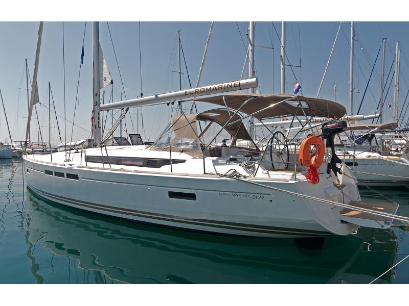 Book yachts online - sailboat - Sun Odyssey 509 - Sky Kiss - rent