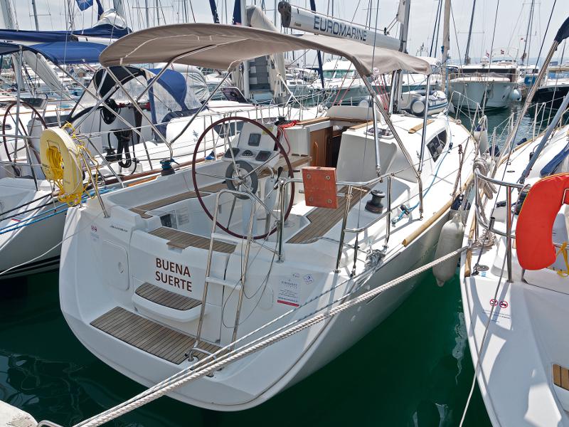 Book yachts online - sailboat - Sun Odyssey 33i - Buena Suerte - rent