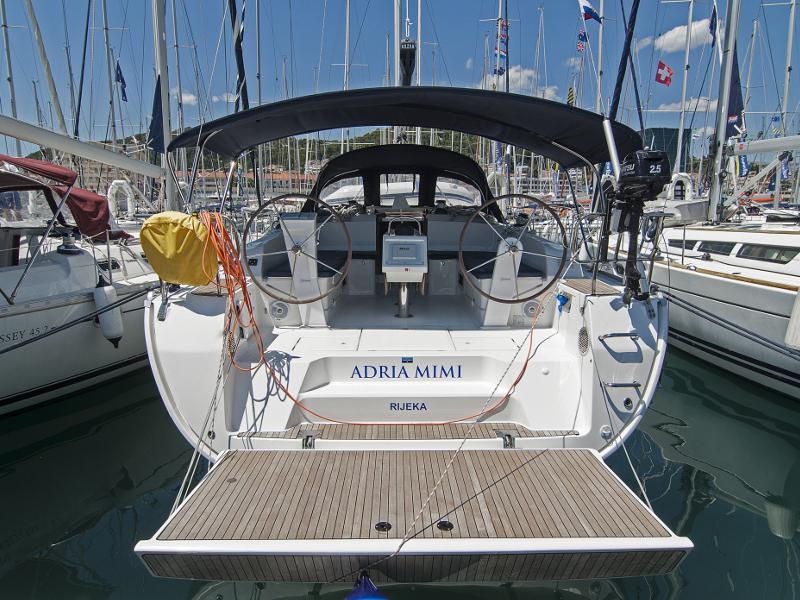 Book yachts online - sailboat - Bavaria Cruiser 46 - Adria Mimi - rent