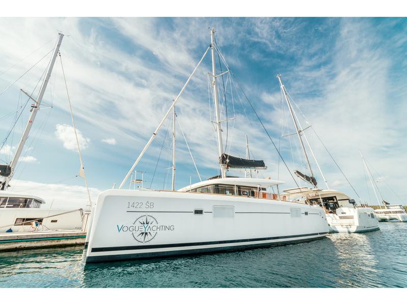 Book yachts online - catamaran - Lagoon 39 - NEMO - rent