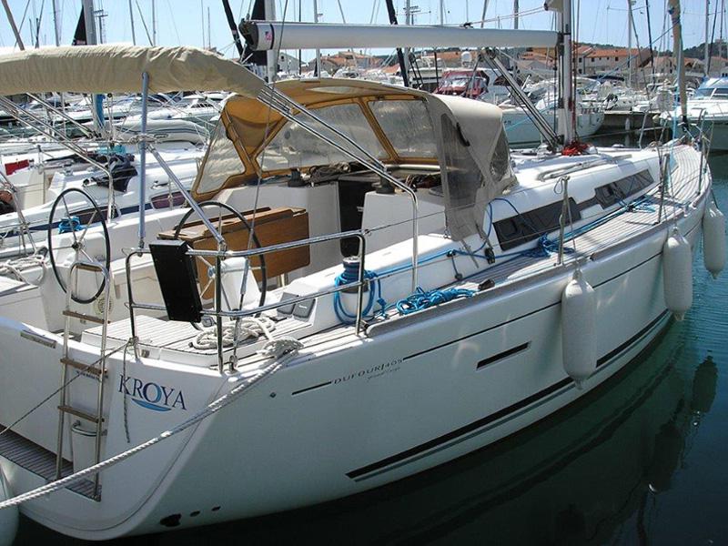 Book yachts online - sailboat - Dufour 405 RM - Kroya I - rent