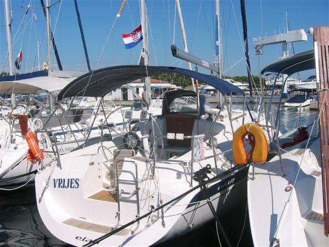 Book yachts online - sailboat - Elan 36 - VRIJES - rent