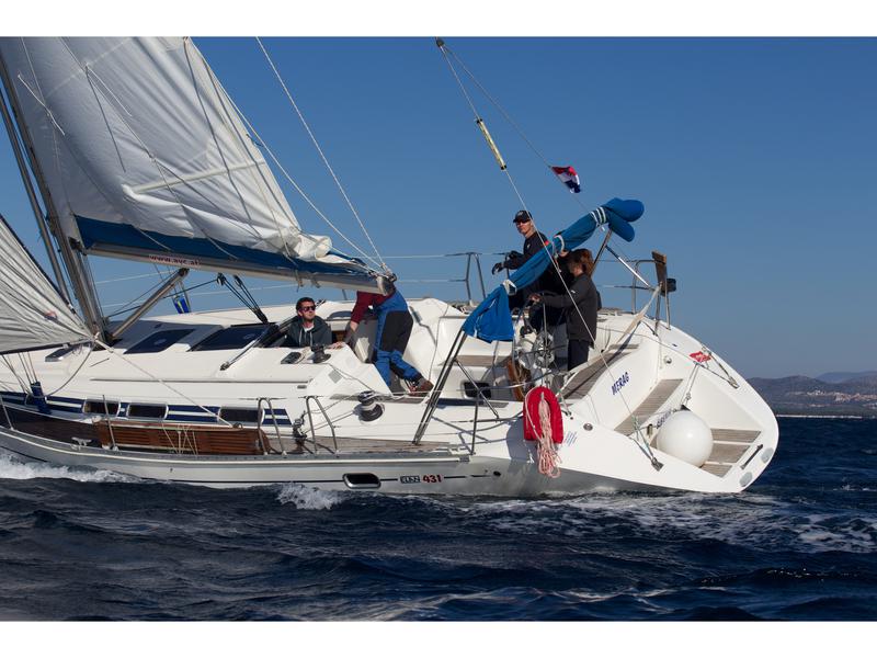 Book yachts online - sailboat - Elan 431 - MERAG - rent