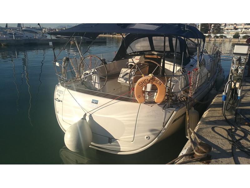 Book yachts online - sailboat - Bavaria Cruiser 37 - Shenzhen - rent