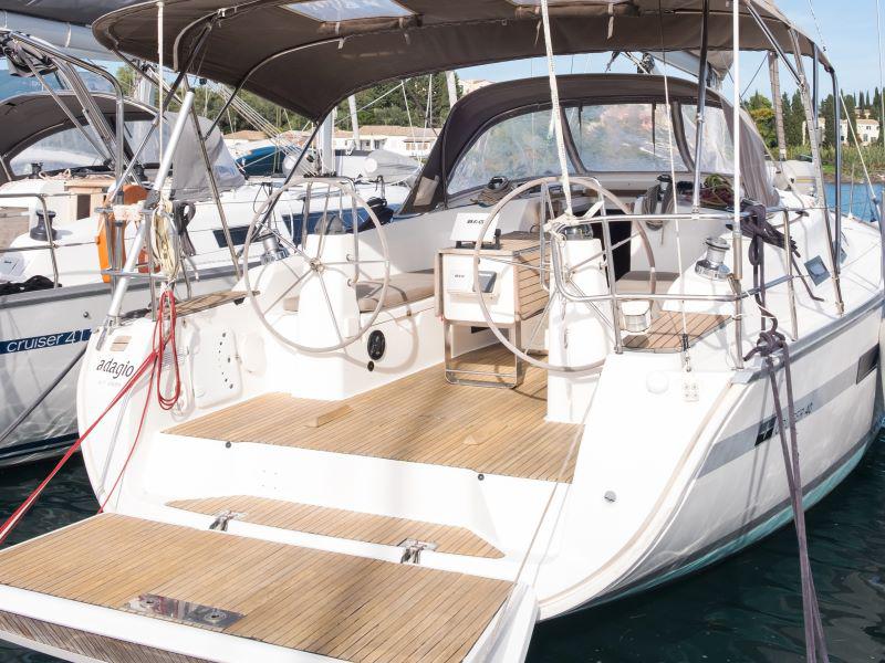 Book yachts online - sailboat - Bavaria Cruiser 40 - Adagio - rent