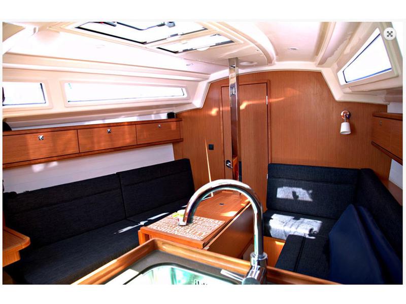 Book yachts online - sailboat - Bavaria 33 - Bav33/2014 - rent