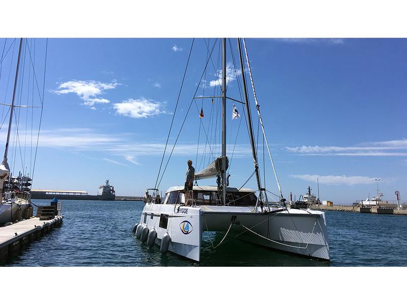 Book yachts online - catamaran - Nautitech Open 40 - HYGGE - rent