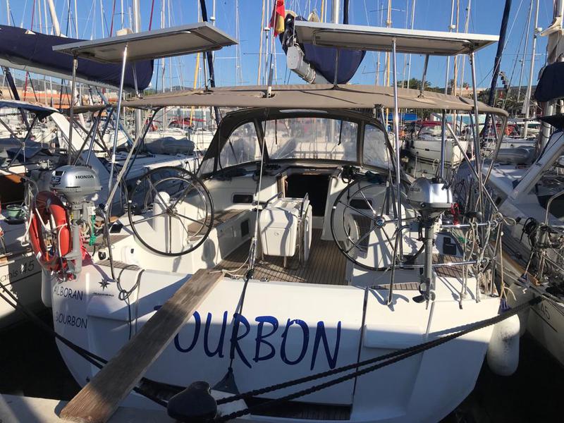 Book yachts online - sailboat - Sun Odyssey 519 - Alboran Bourbon (Cabo Verde) - rent