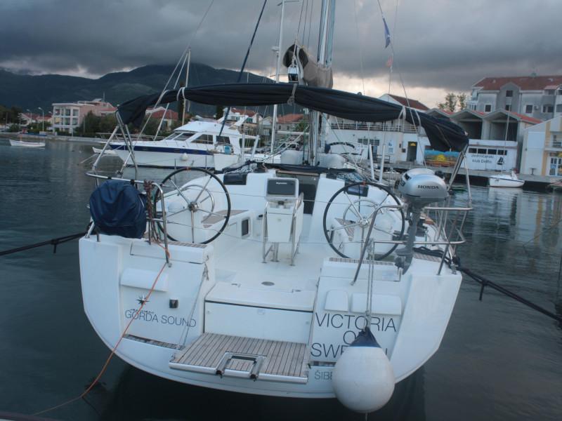 Book yachts online - sailboat - Sun Odyssey 439 - Victoria of Sweden - rent