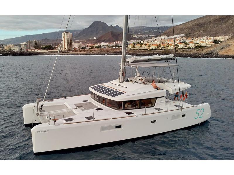 Book yachts online - catamaran - Lagoon 52F - Neptuno  - rent