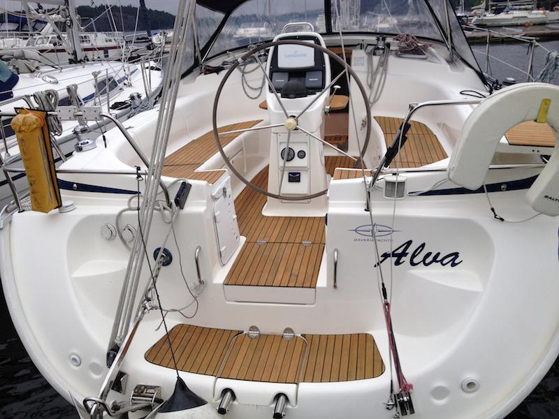 Book yachts online - sailboat - Bavaria 39 Cruiser - Alva - rent