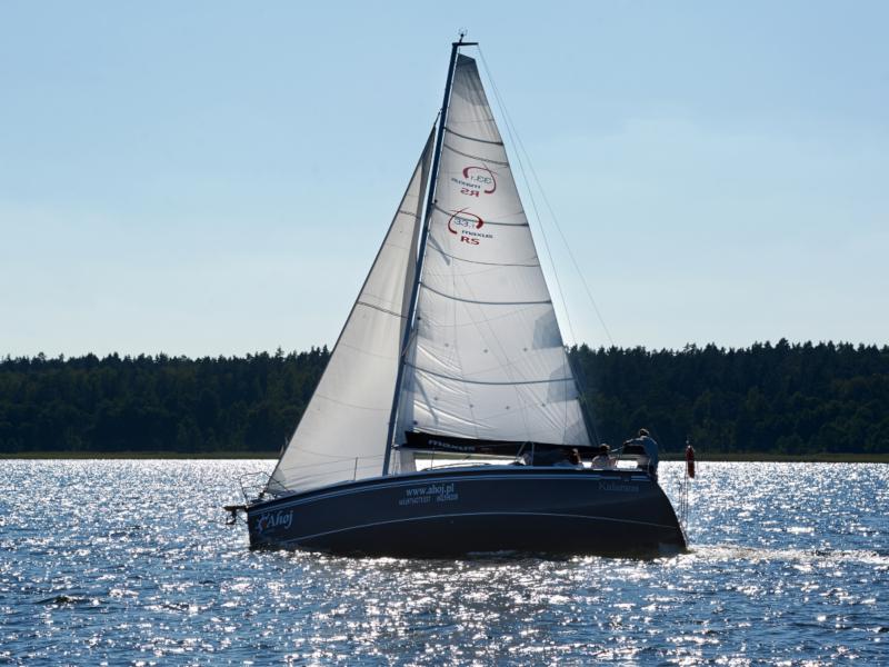 Book yachts online - sailboat - Maxus 33.1 RS Standard - SPECIAL EDITION  - rent