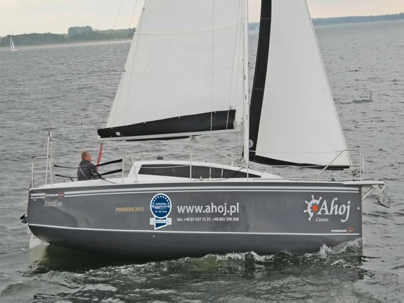 Book yachts online - sailboat - Maxus 26 Prestige 7/2 - VELA - rent