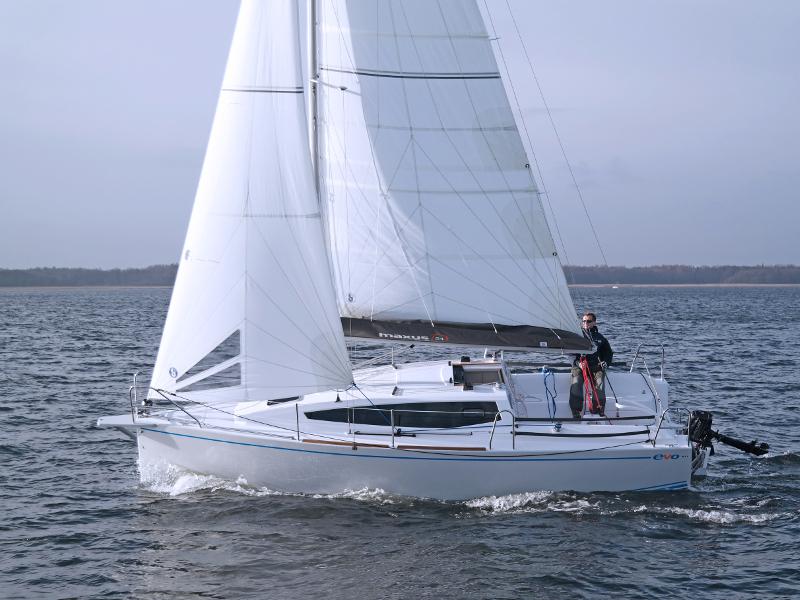 Book yachts online - sailboat - Maxus 26 Prestige + 8/1 - AWAROA - rent