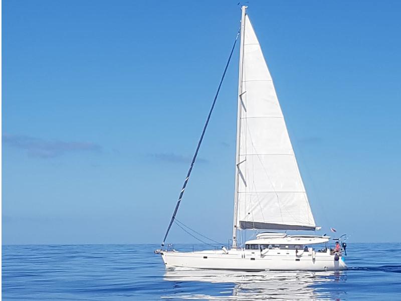 Book yachts online - sailboat - Atoll 6 - ISLAND GIRL - rent