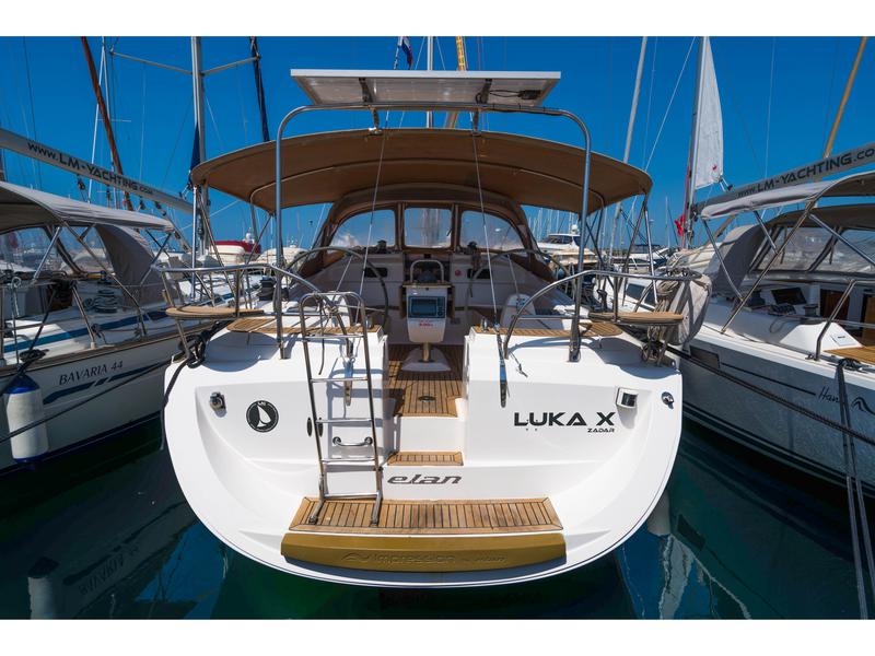 Book yachts online - sailboat - Elan 434 Impression - Luka X (sails 2015) - rent