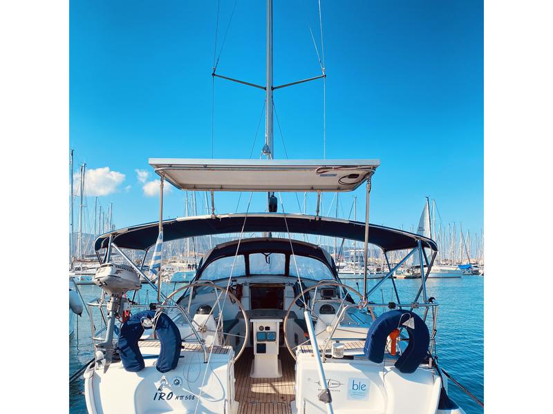 Book yachts online - sailboat - Bavaria 42 Cruiser - Iro (Refit 2019) - rent