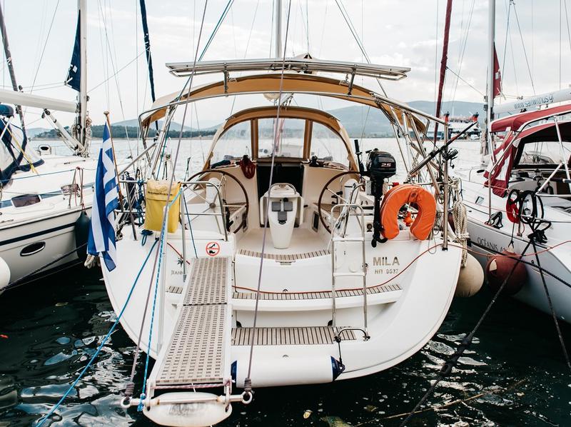 Book yachts online - sailboat - Sun Odyssey 42 i Performance - Mila - rent