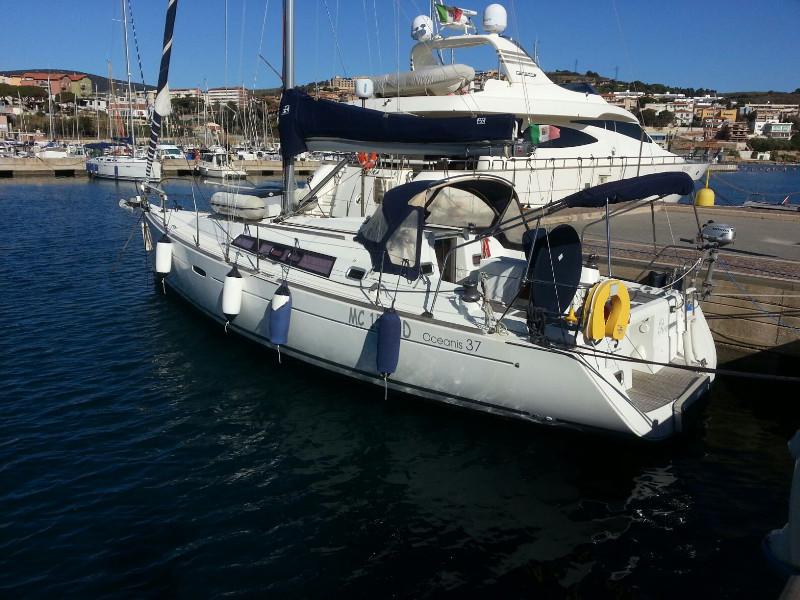 Book yachts online - sailboat - Oceanis 37 - Romantica - rent
