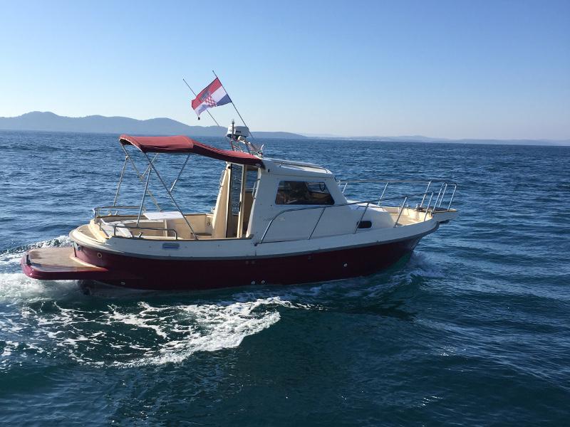 Book yachts online - motorboat - Damor 700 - Ema - rent