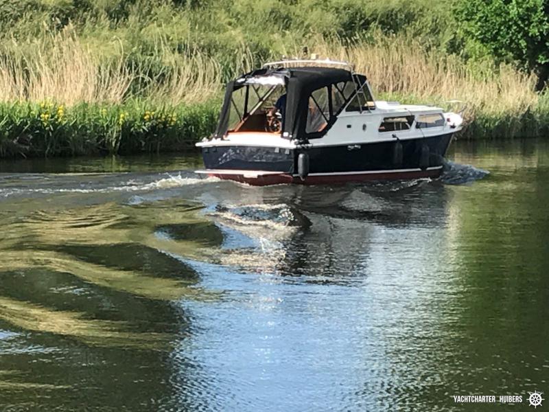 Book yachts online - motorboat - Valkkruiser sport 850 - Borealis - rent