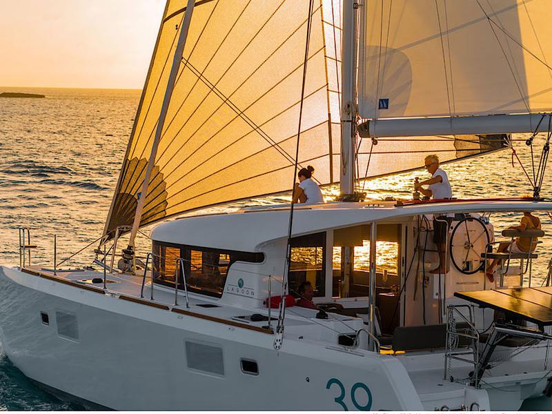 Book yachts online - catamaran - Lagoon 39 - Lion - rent
