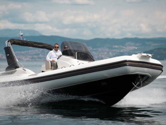 Book yachts online - motorboat - Joker Clubman 30 - JOKER BOAT CLUBMAN 30 - rent